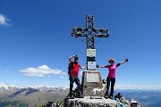 63 Alla croce di vetta del Monte Alben (2019 m)
